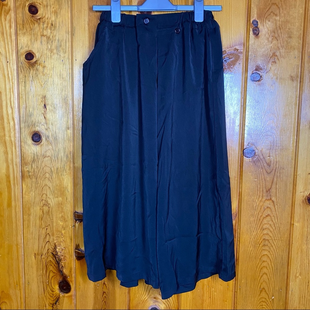 SHADES OF SILENCE Wide Leg Crop Pants
